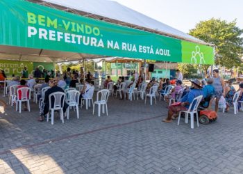 34ª edição do Prefeitura na Rua aconteceu na Praça Cônego Lotário Steffens, no bairro Rio Branco — Fotos: Guilherme Pereira/PMC