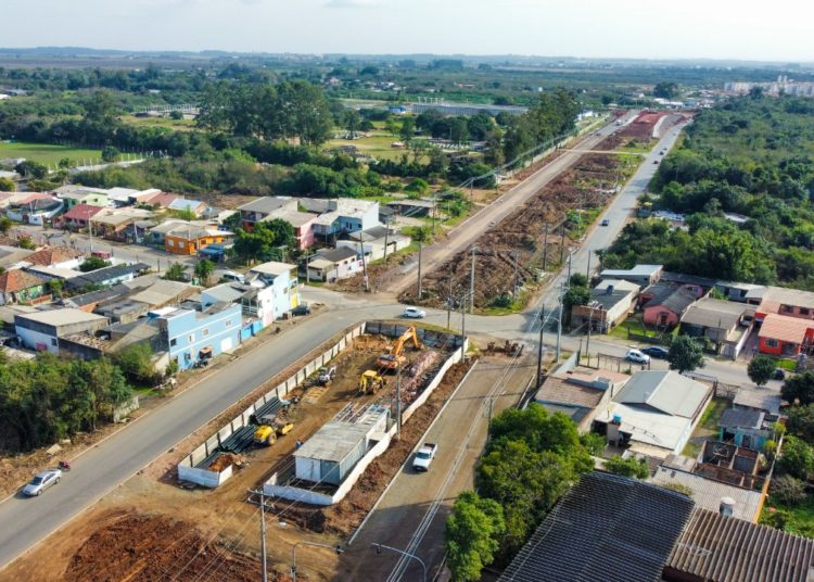 Com 2 km de extensão e investimento de mais de R$ 8 milhões, obra terá duração estimada de sete meses — Foto: Alan Cardoso/PMC