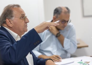 Estratégias foram definidas em reunião entre o prefeito Jairo Jorge e o secretário de Saúde Mauro Sparta