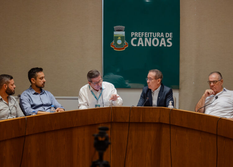 Administração propôs parcelamento de valores atrasados pela gestão passada para médicos prestadores de serviço — Foto: Vinicius Medeiros/PMC