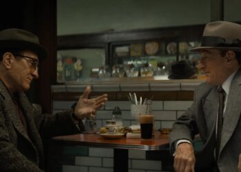 Robert De Niro interpreta dois personagens em 'The Alto Knights: Máfia e Poder'. ©️ Warner Bros.